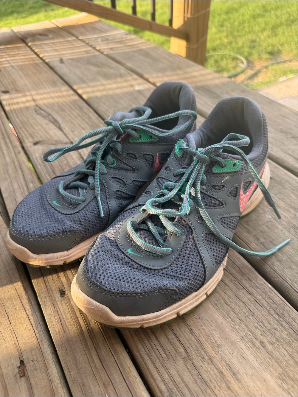 Nike Women’s 8 Revolution 2 Pink Gray Aqua Sneakers Running Shoes 554902-409